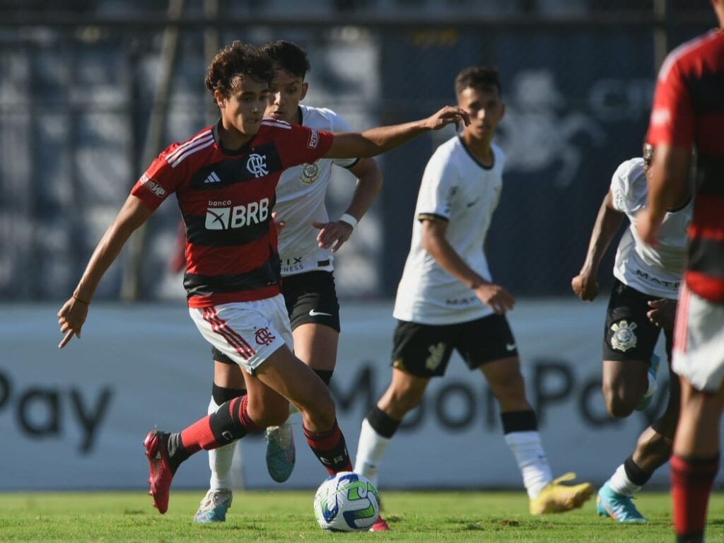 CBF divulga data e horário de jogos do Flamengo contra América-MG