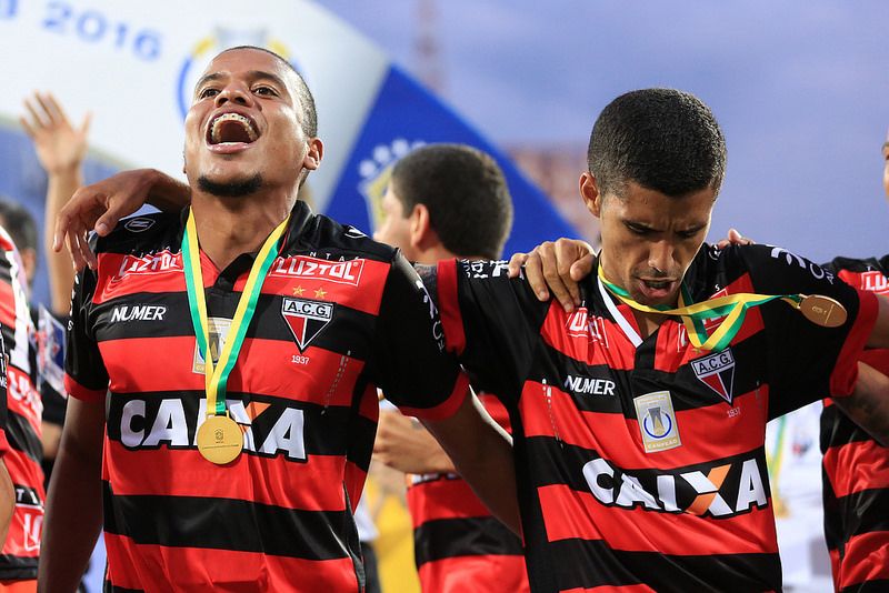 Times Vermelho e Preto - O Flamengo e Sua Influência no Mundo