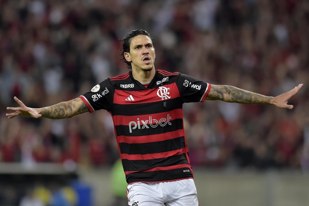 Homenageado pela torcida do Flamengo, Pedro revela ‘sonho de criança’ - veja