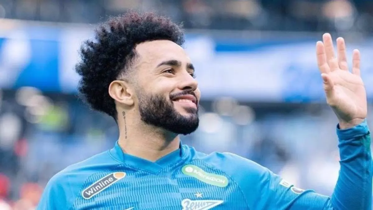 Zenit não desiste de Claudinho e oferece renovação de contrato para o jogador