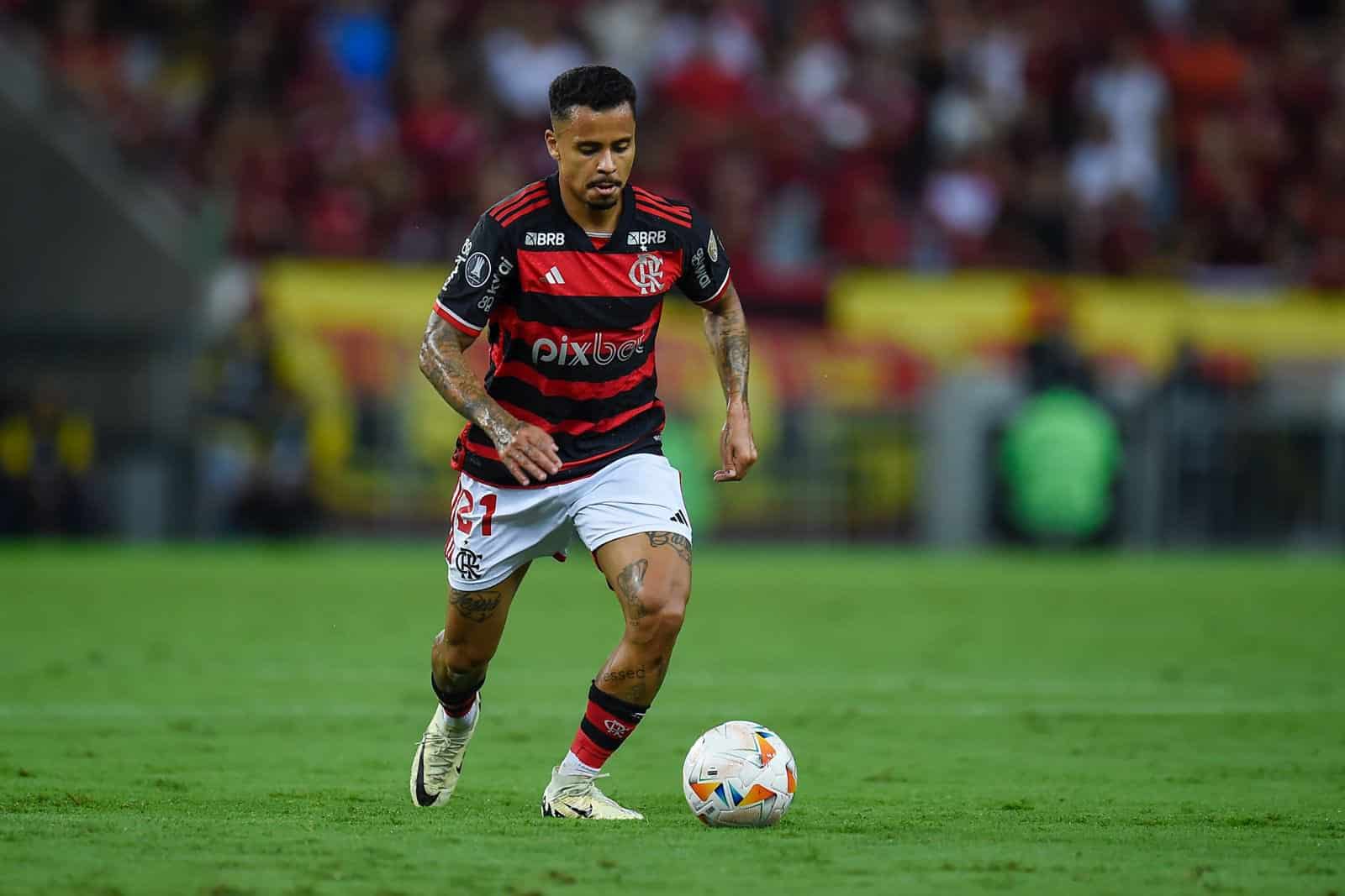 Por qual valor o Flamengo comprou Allan do Atlético-MG?