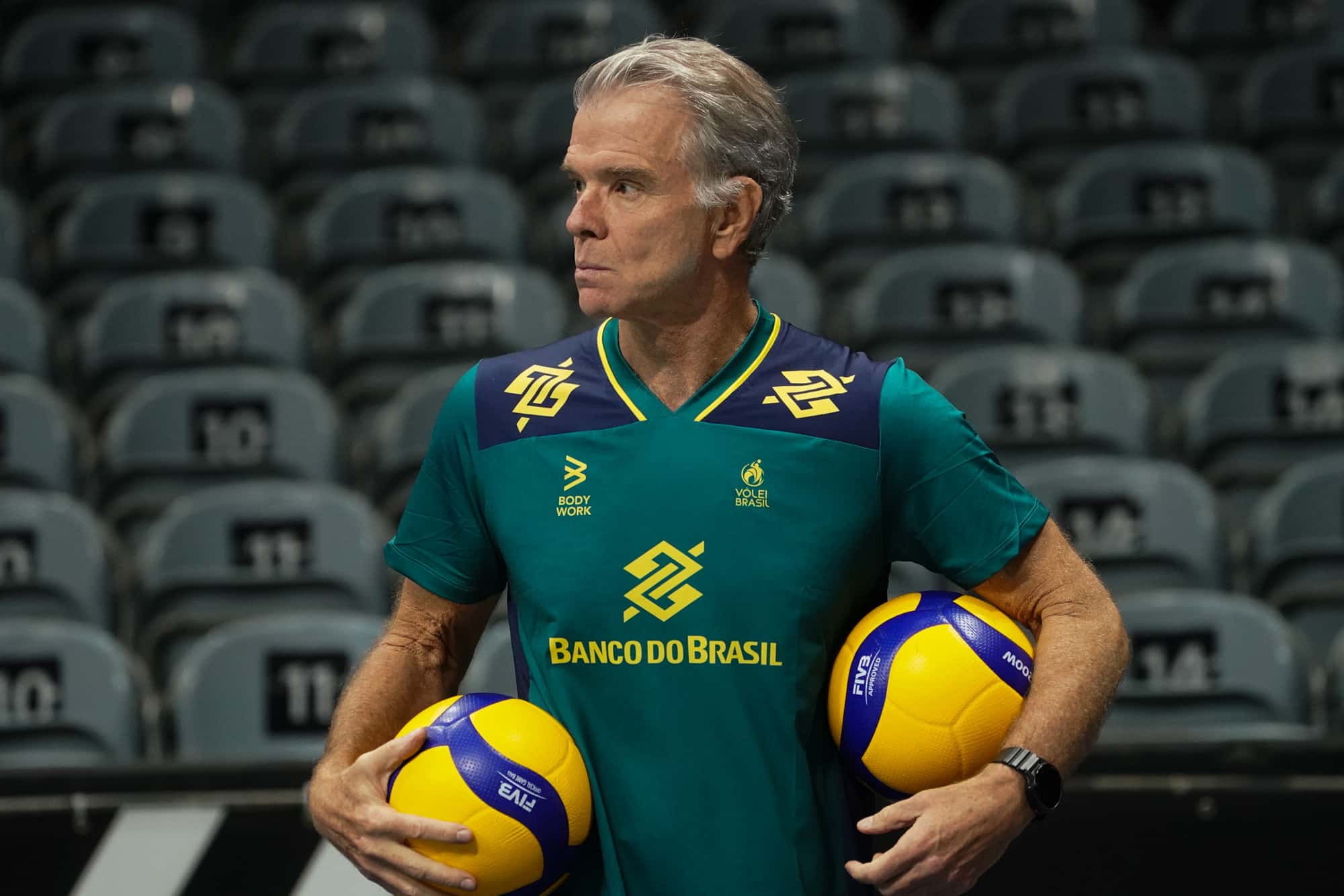 Técnico do Sesc/Flamengo e da seleção masculina de vôlei, conheça a trajetória vencedora de Bernardinho nas Olimpíadas