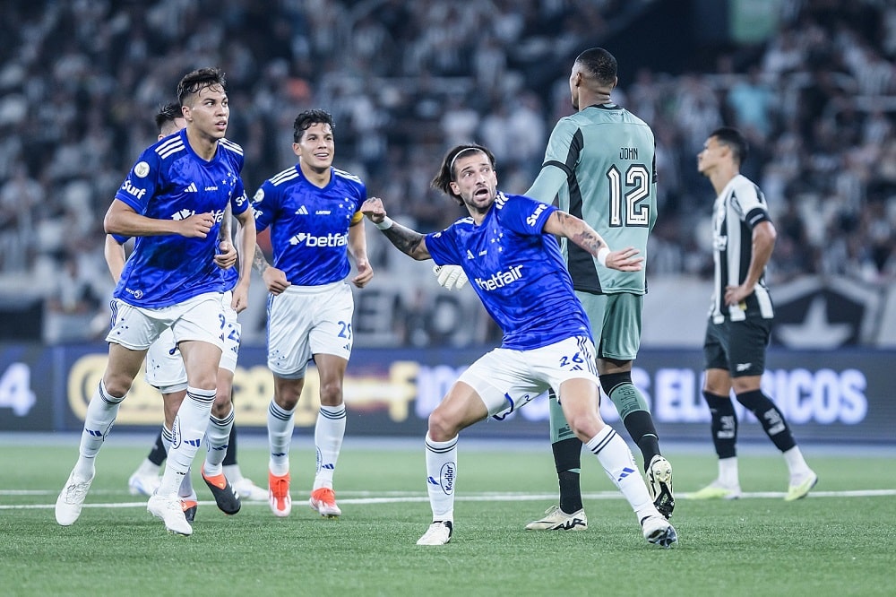 Botafogo é amassado pelo Cruzeiro em casa e rodada se desenha perfeita para o Flamengo - confira