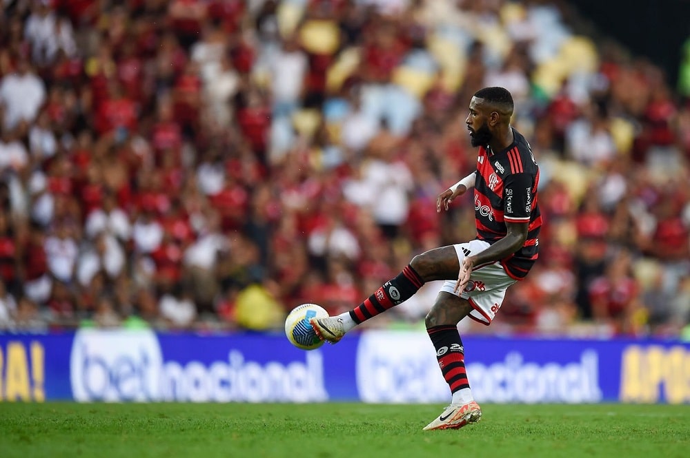 Gerson é eleito o craque da torcida contra o Atlético-GO na 20ª rodada