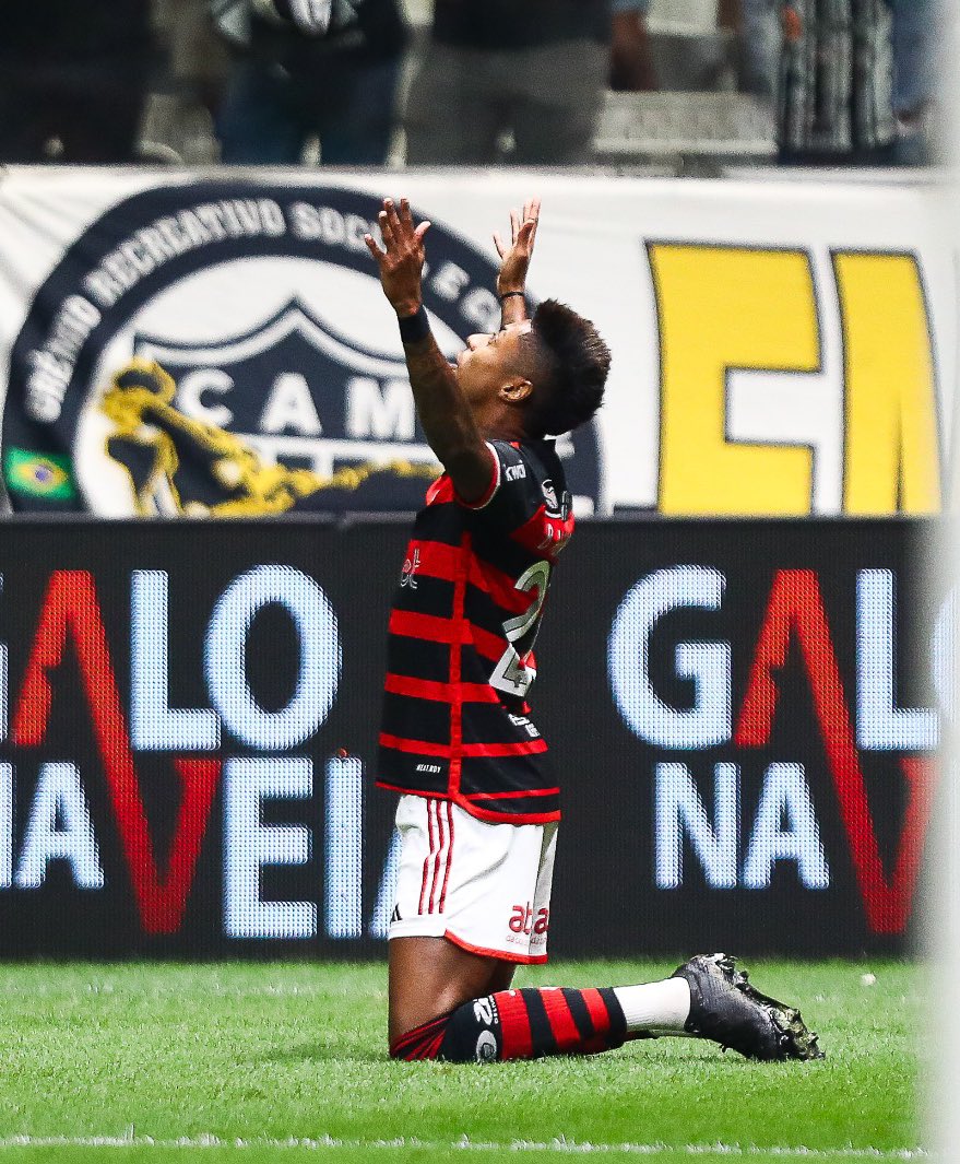 Bruno Henrique destaca força mental do time em grande vitória sobre o Atlético-MG - saiba mais