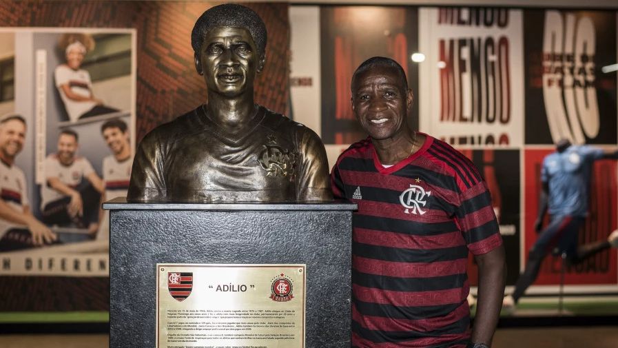 Morre Adílio, ídolo do Flamengo e campeão do mundo com time histórico