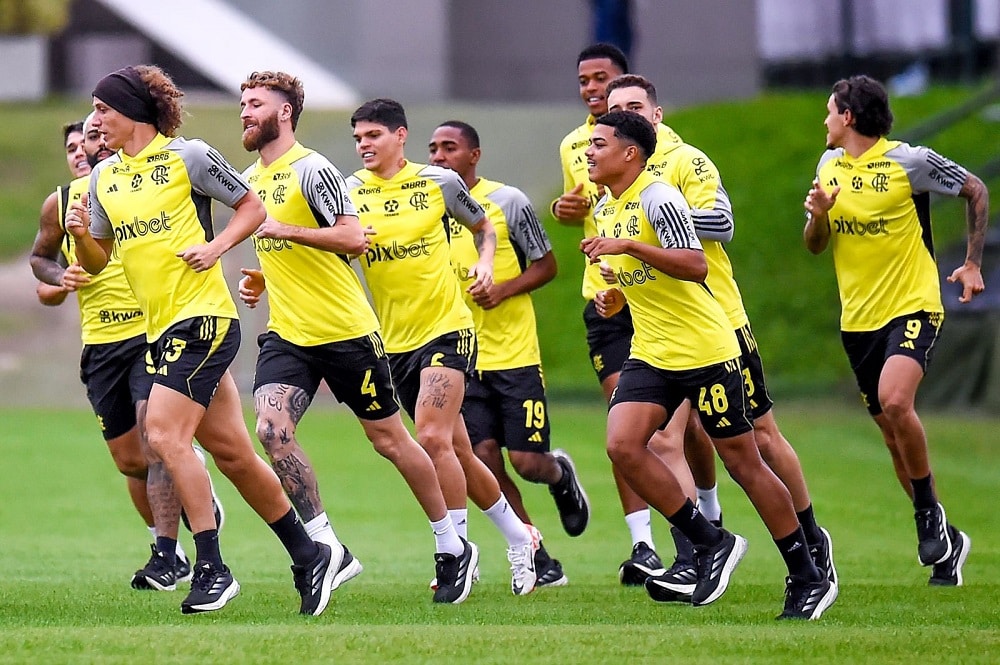 Elenco do Flamengo não recebe folga e se reapresenta no Ninho do Urubu nesta quinta (08)