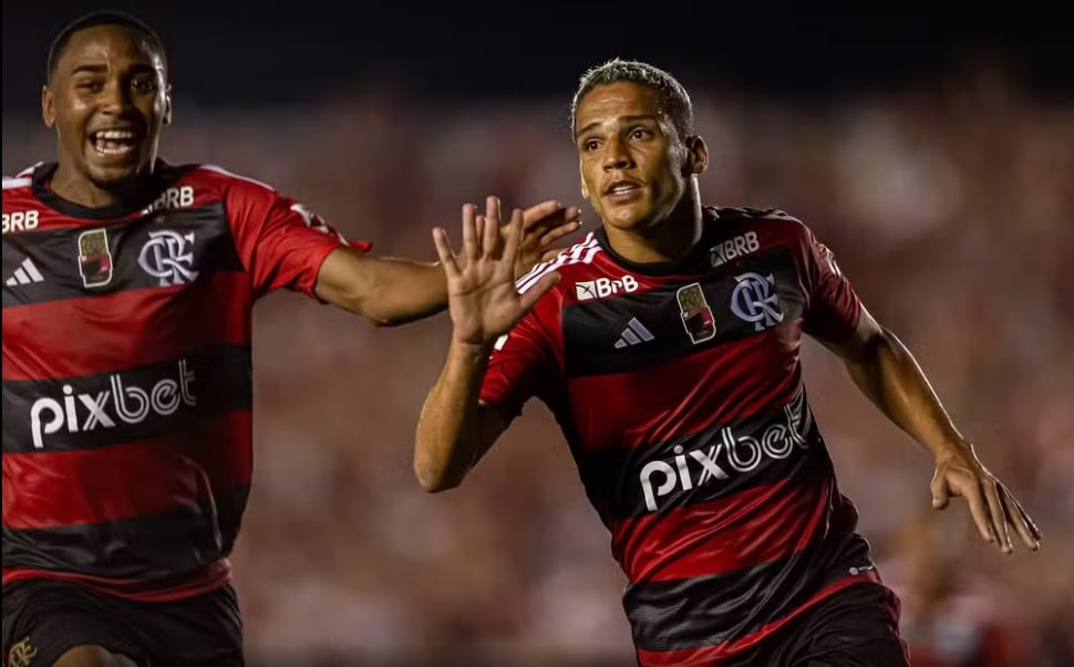 Clube português faz proposta para tirar atacante do Flamengo - veja