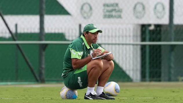 Estevão e mais quatro, veja os desfalques do Palmeiras para enfrentar o Flamengo