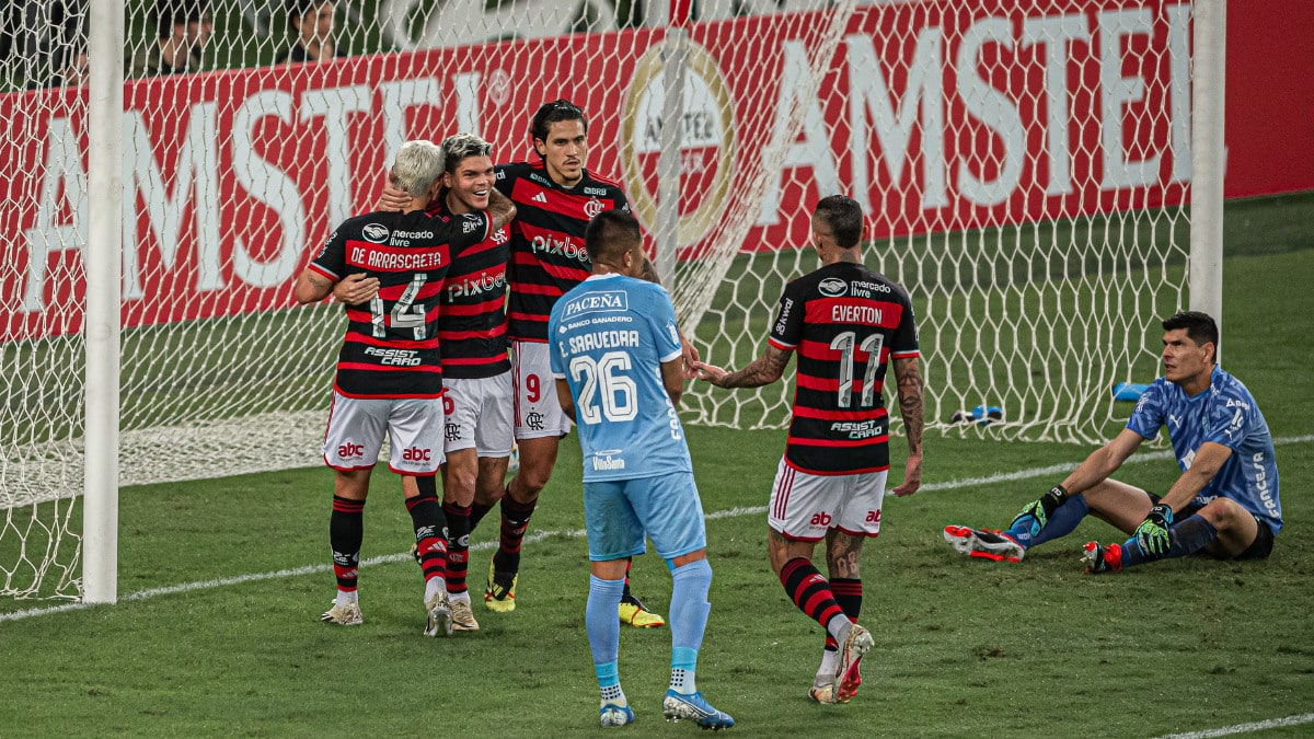 Capitão do Bolívar faz elogios ao Flamengo antes do primeiro jogo: "Candidato a vencer a Libertadores"