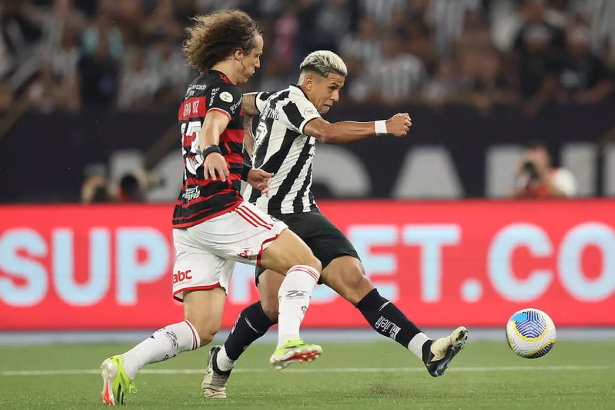 Flamengo perde as duas partidas para o Botafogo pela primeira vez, na era dos pontos corridos