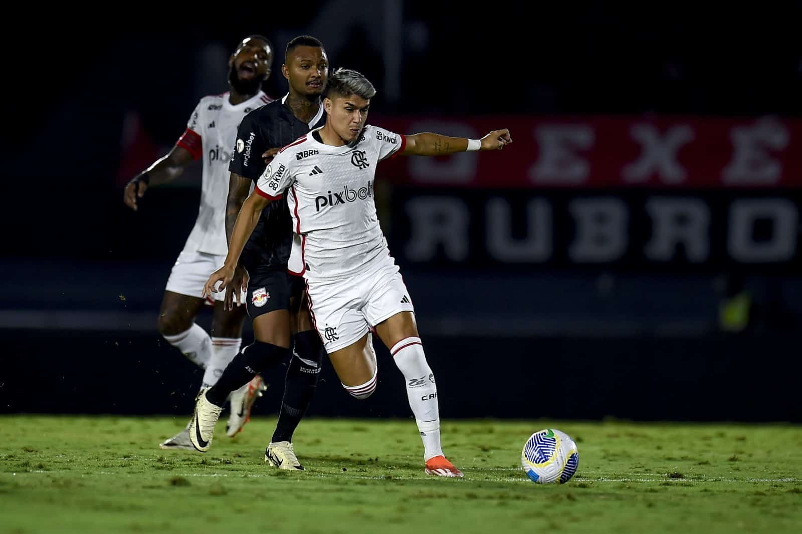 Confira como foram os últimos dez jogos entre Flamengo x Red Bull Bragantino