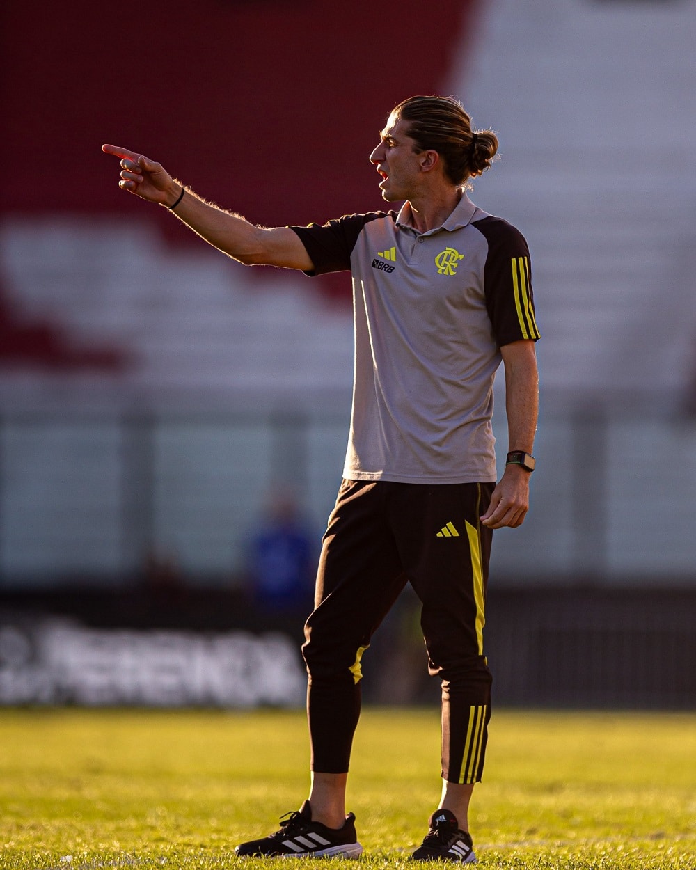 Sob o comando de Filipe Luís, Flamengo empata com Fluminense na Taça Guanabara Sub-20