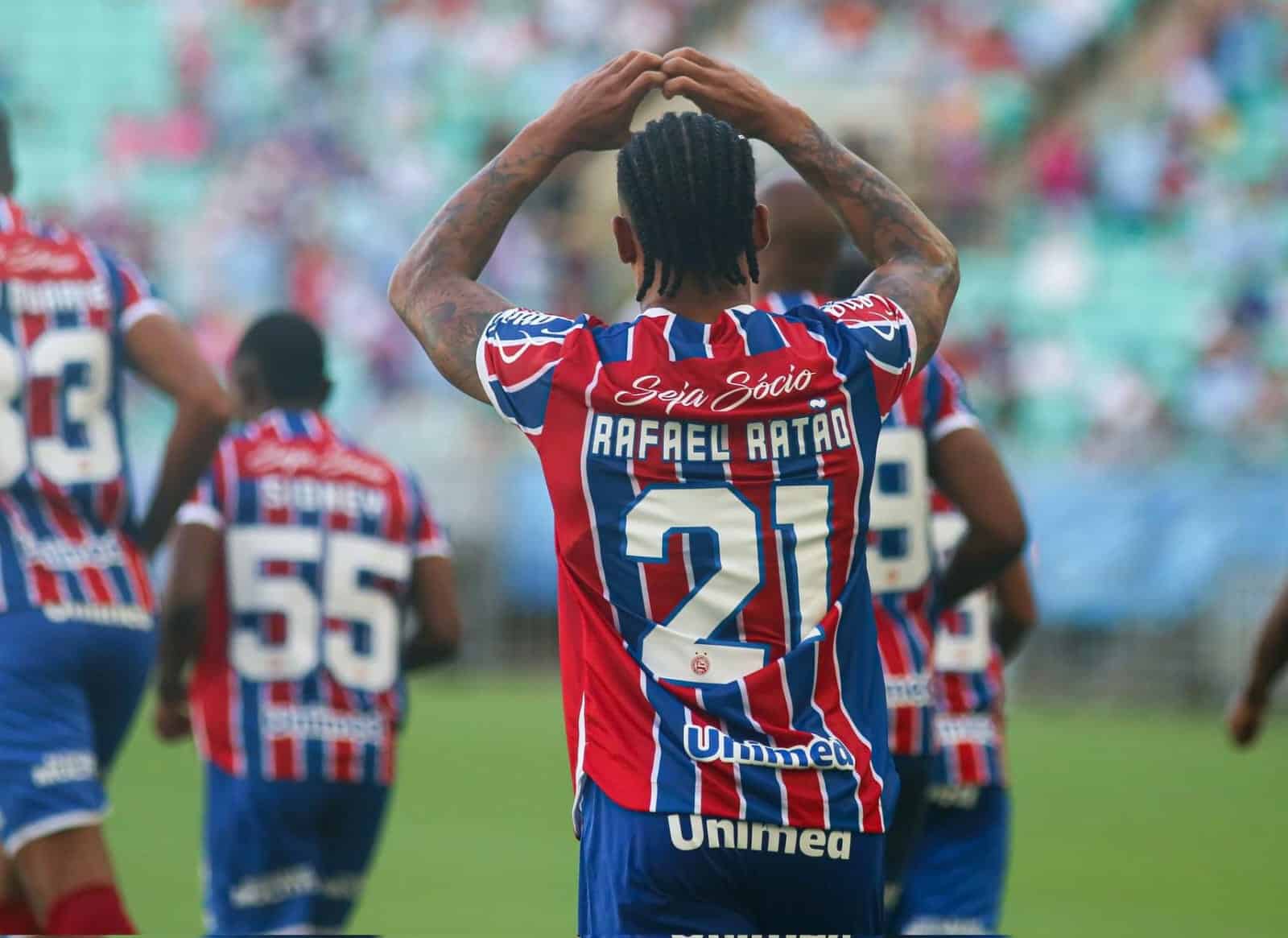 Atacante do Bahia projeta duelo contra o Flamengo: "Jogo muito difícil"