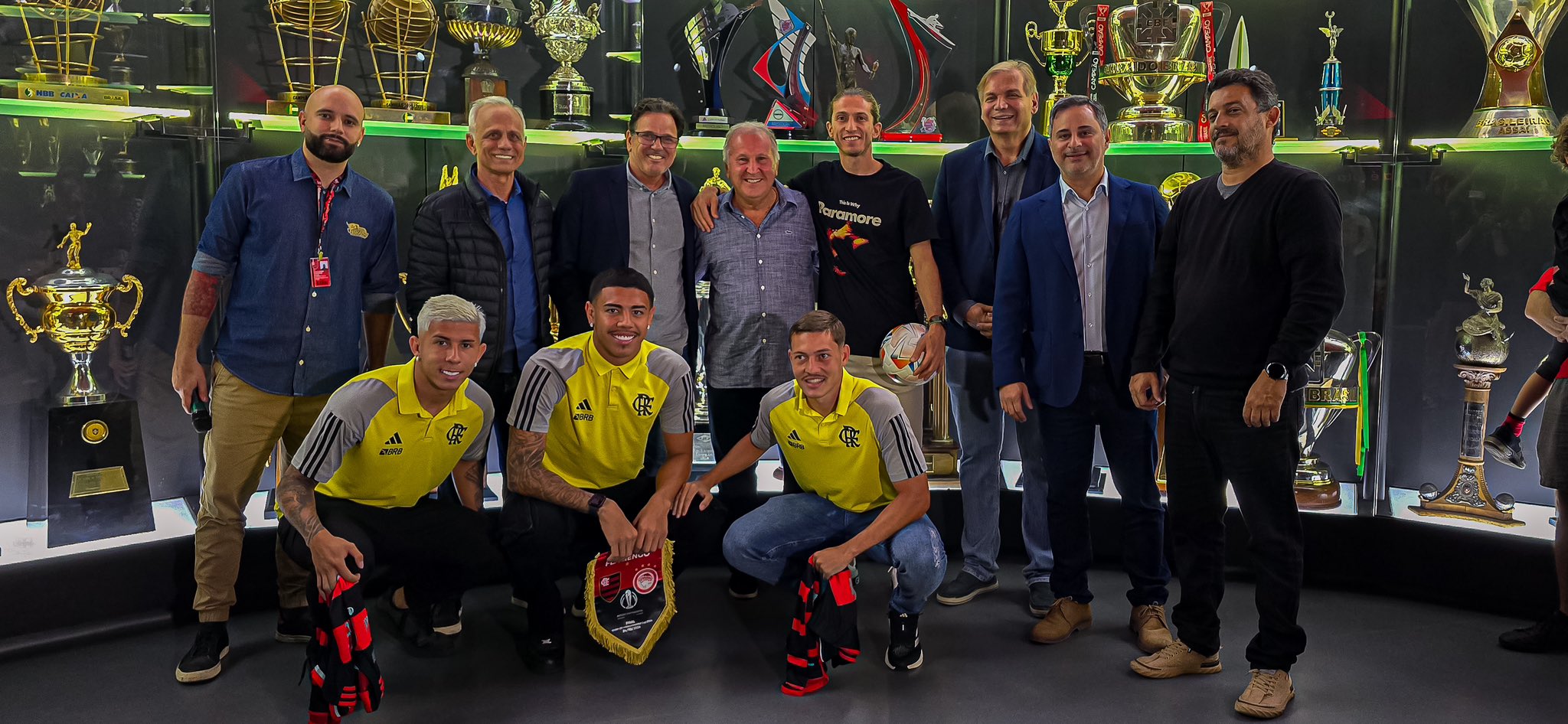 Dirigentes do Flamengo celebram um ano do museu: "Velha ambição"