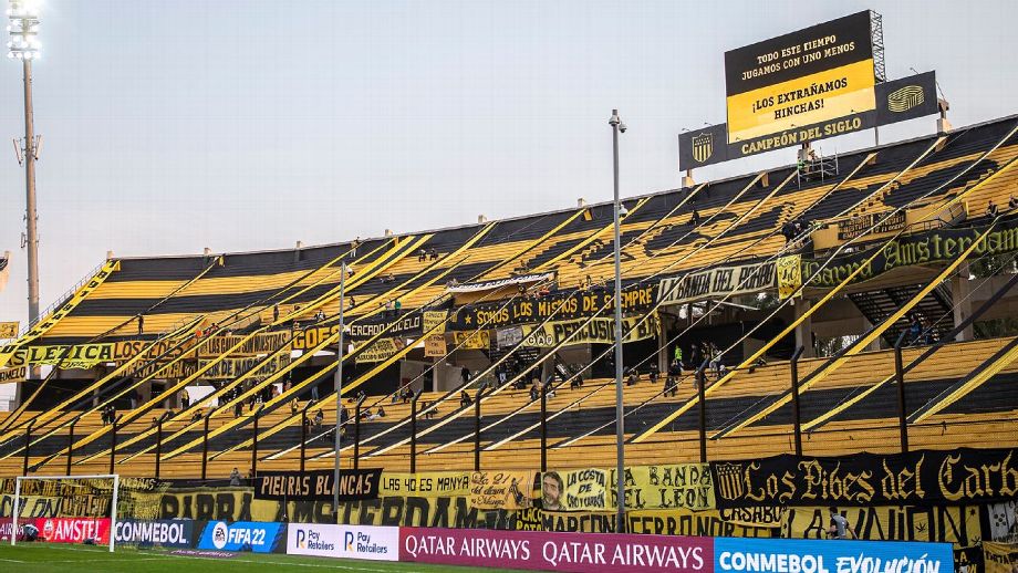 Não é no nível Bolívar: Quanto o Penãrol é mais pobre que o Flamengo?