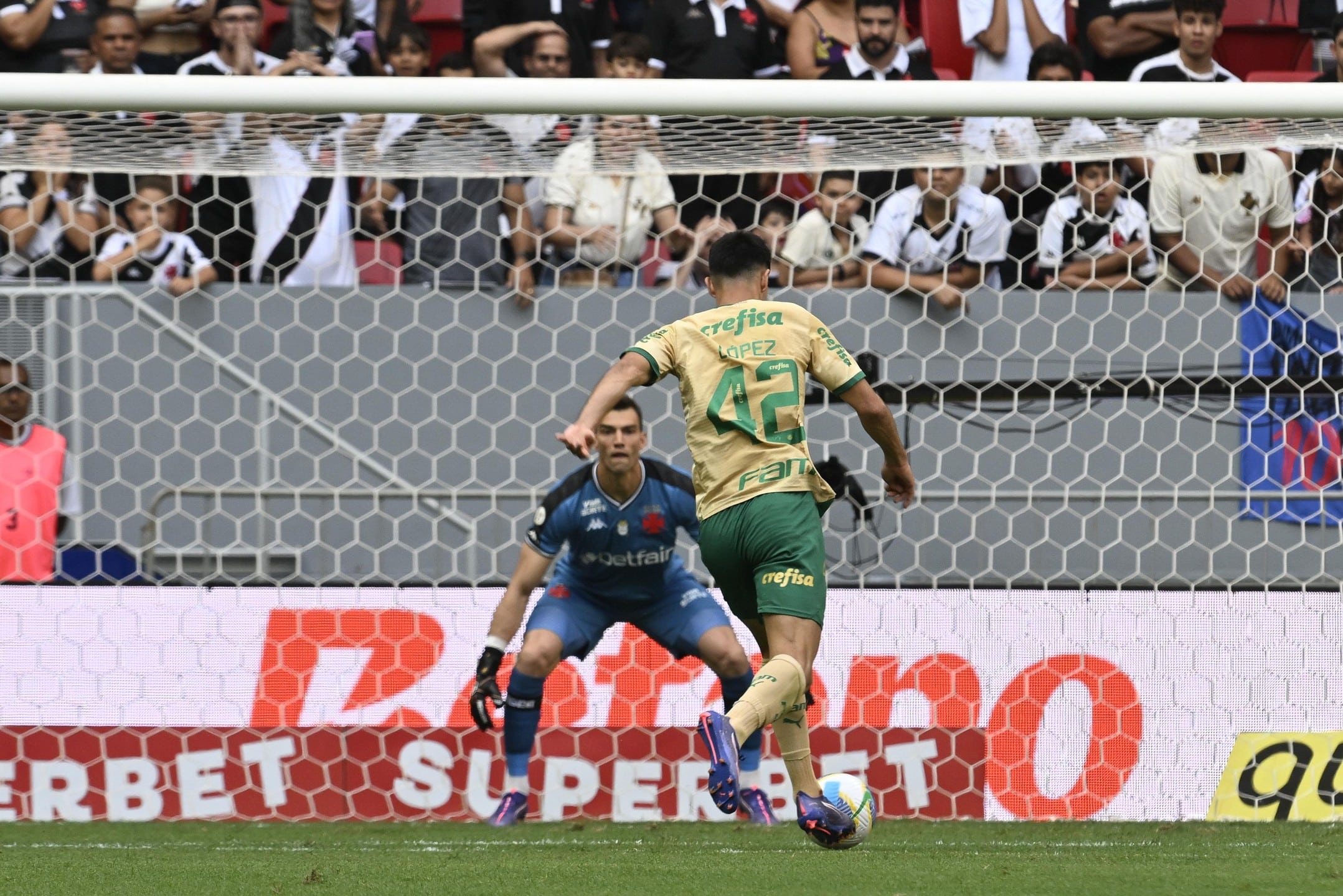 Com vitória do Palmeiras sobre o Vasco, todos os times à frente do Flamengo venceram na rodada