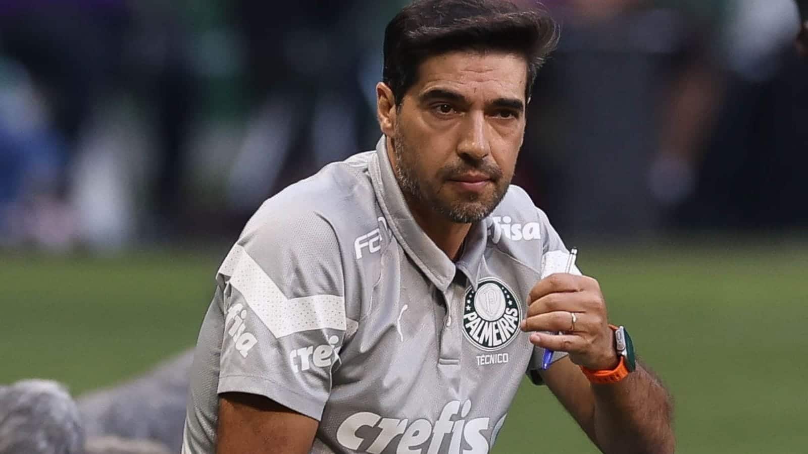 Com derrota para o Corinthians, Flamengo vê Palmeiras ultrapassá-lo na tabela