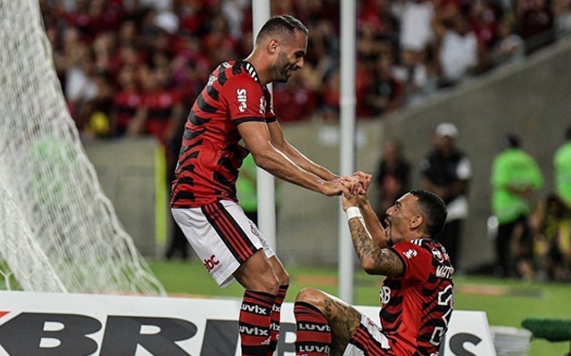 Internacional e Corinthians são notificados pelo Flamengo por dívidas de jogadores