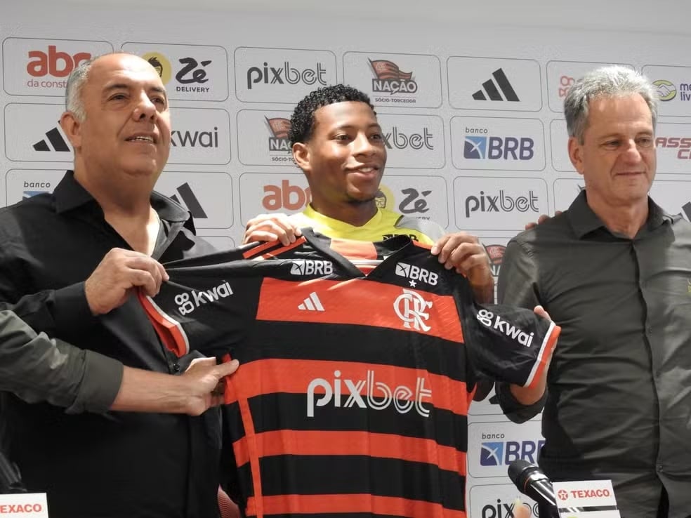 Marcos Braz agradece preferência de Gonzalo Plata pelo Flamengo: "Ele escolheu estar aqui"