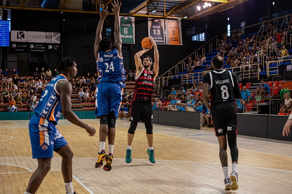 Time de basquete do Flamengo perde amistoso de pré-temporada para o Fuenlabrada, da Espanha