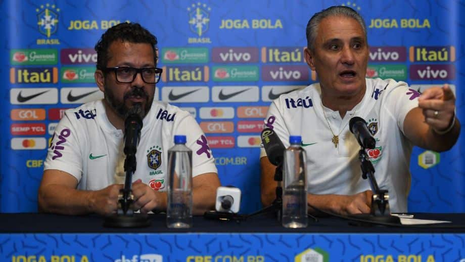 Tite se despede de Cleber Xavier após 24 anos trabalhando juntos: 'Sempre com lealdade e transparência'