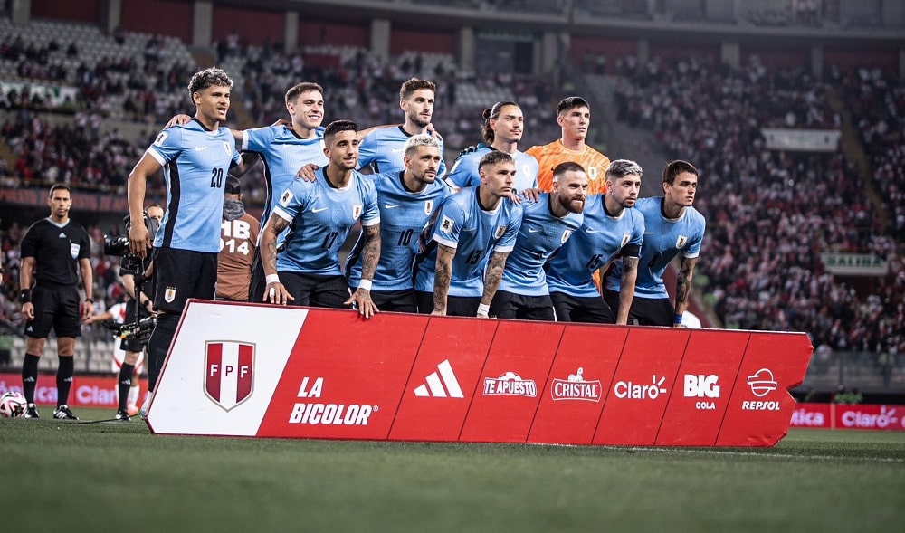 Com Arrascaeta e Varela em campo por 90 minutos, Uruguai perde para o Peru nas Eliminatórias