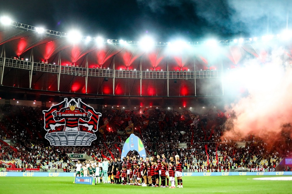 Torcida do Flamengo esgota ingressos do Setor Norte do Maracanã para clássico contra o Fluminense