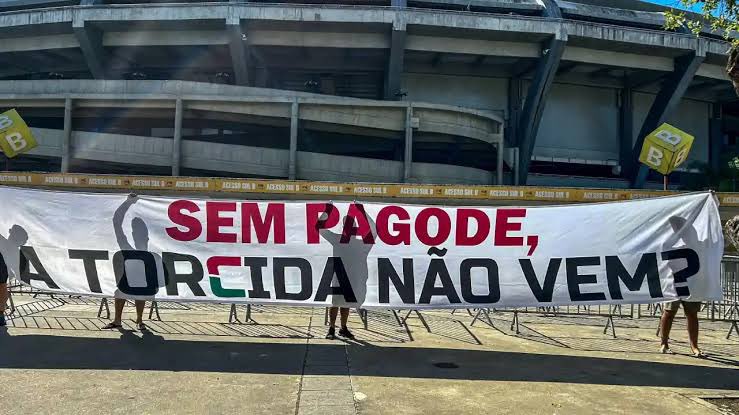 Como de costume, torcida do Fluminense compra poucos ingressos para o clássico contra o Flamengo