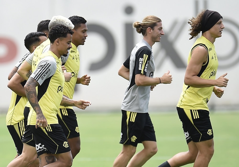 Brasileirão - Filipe Luís esboça time para o Fla-Flu de quinta-feira (17)