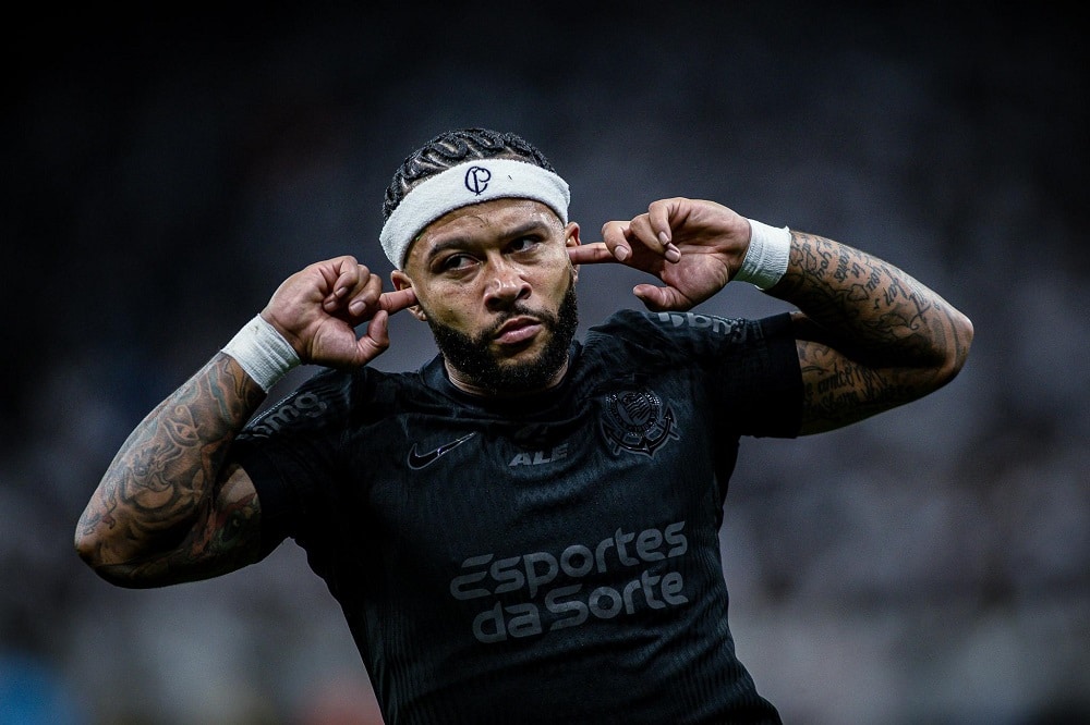 Corinthians goleia o Athletico-PR antes de decisão contra o Flamengo pela Copa do Brasil