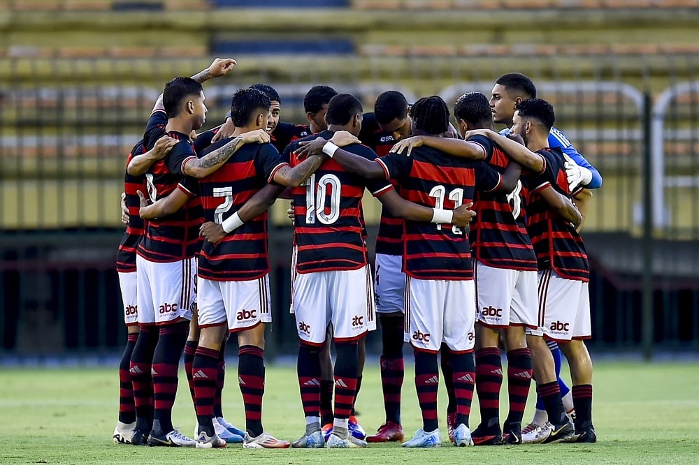 Sub-20 do Flamengo não faz o dever de casa e acaba eliminado da Copa do Brasil para o Goiás