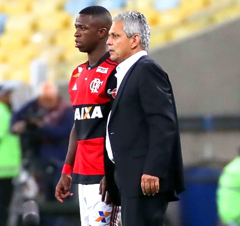 Ex-treinador de Vini Jr no Flamengo, Reinaldo Rueda manda mensagem para atacante após resultado da Bola de Ouro