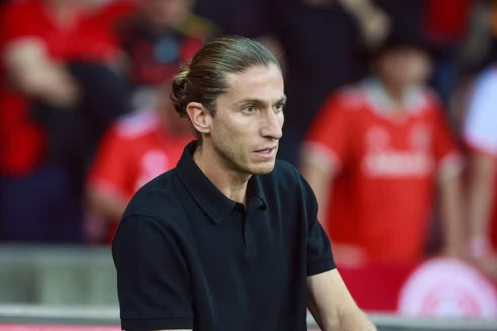 Filipe Luís elogia Evertton Araújo apesar de erro em gol: "Da parte do treinador, não vai ter crítica"