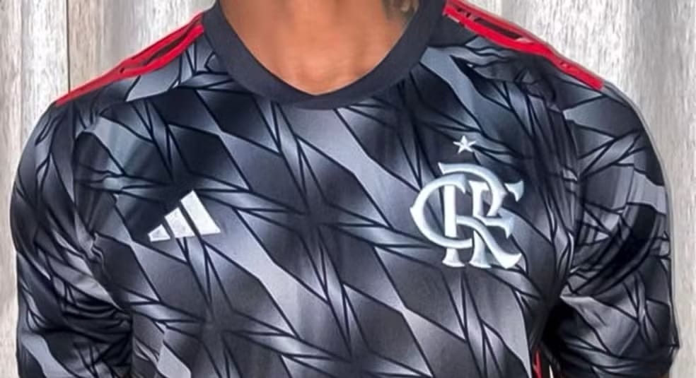 Camisa número 3 do Flamengo vaza na internet - confira