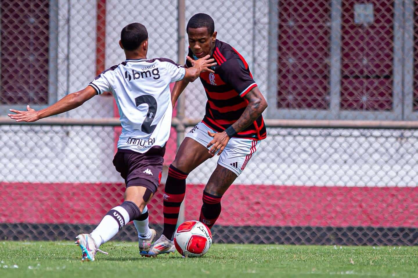 Carioca Sub-20 - Flamengo perde para o Vasco no primeiro confronto da final