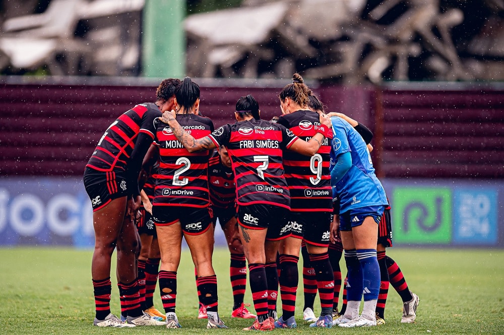 Carioca Feminino - Flamengo sai na frente mas sofre empate no fim em 1º jogo da decisão