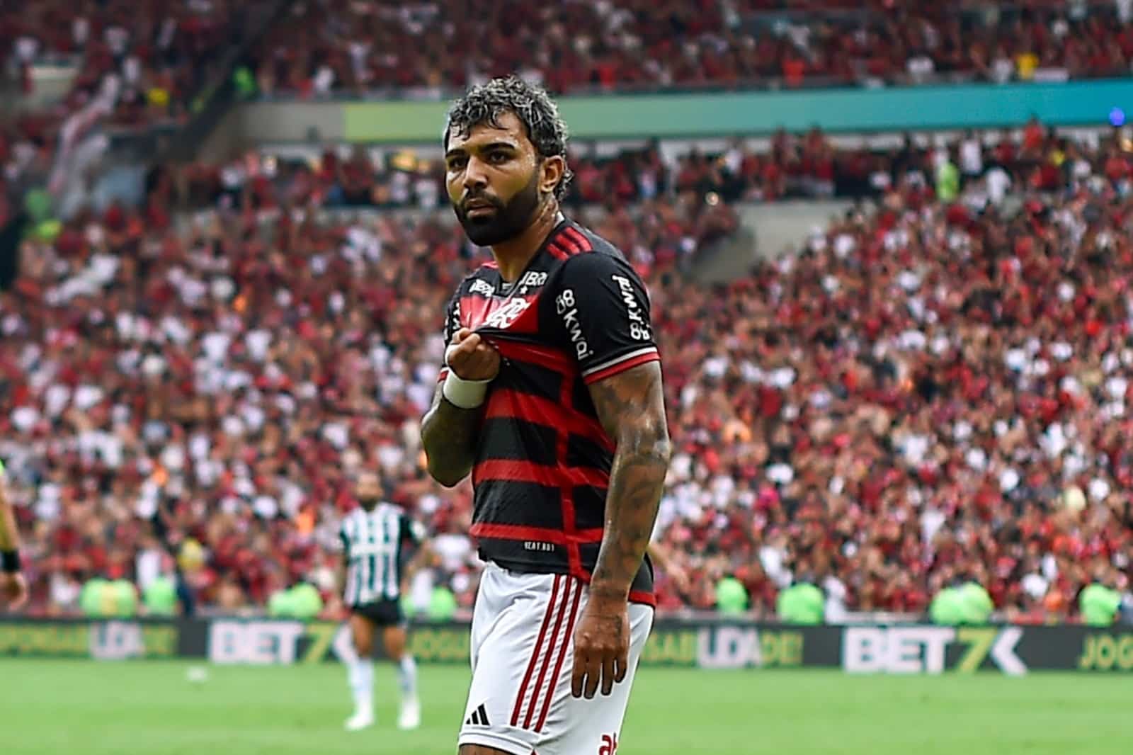 Gabigol não pretende renovar com o Flamengo, mesmo com nova proposta de Landim