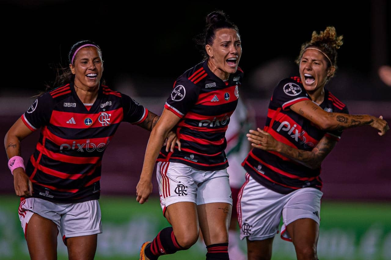 Futebol Feminino - Flamengo derrota o Fluminense e se torna campeão Carioca