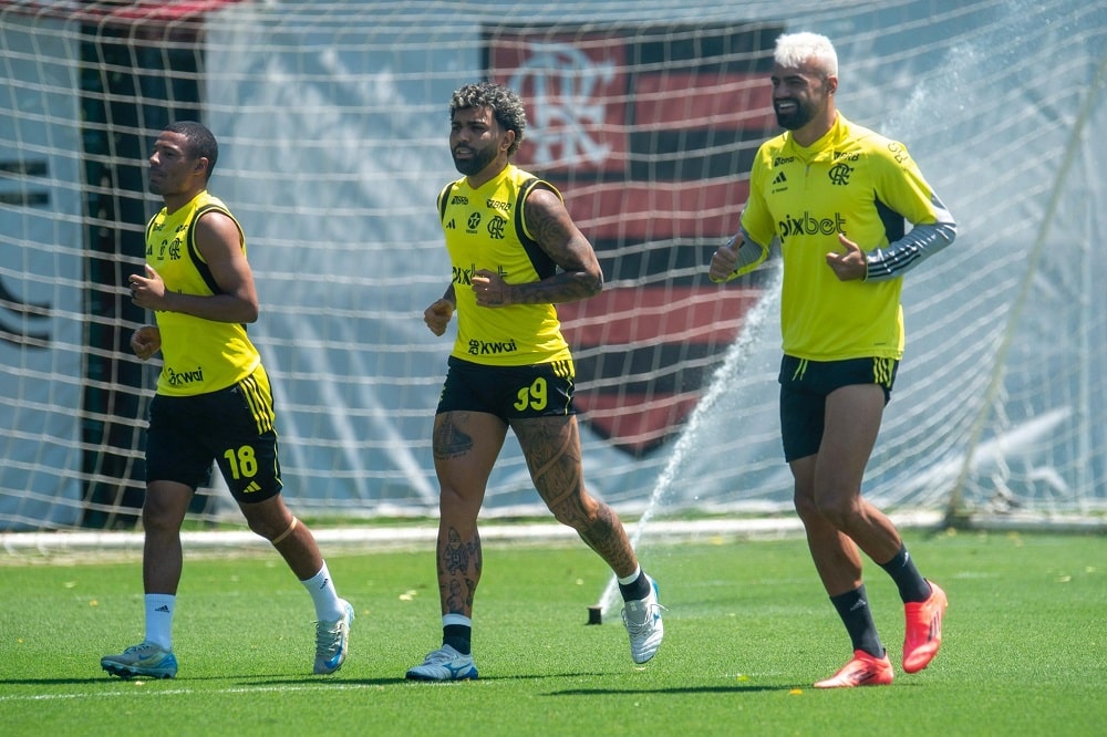 Flamengo se reapresenta para enfrentar o Internacional com nove desfalques - confira